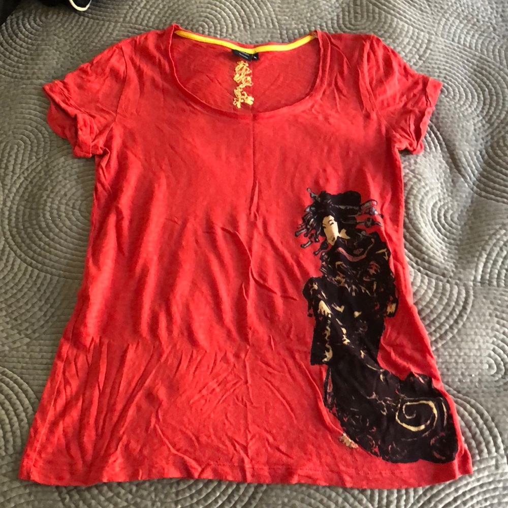 Van Goh museum Amsterdam red graphic geisha girl T-shirt